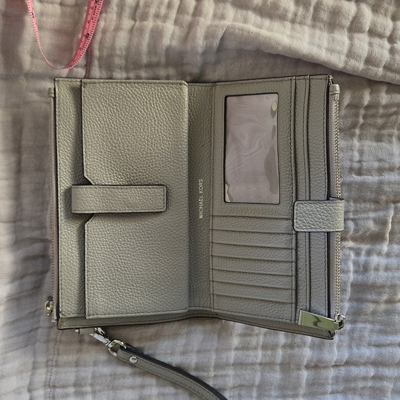 Michael Kors Wristlet - Picture 6 of 14